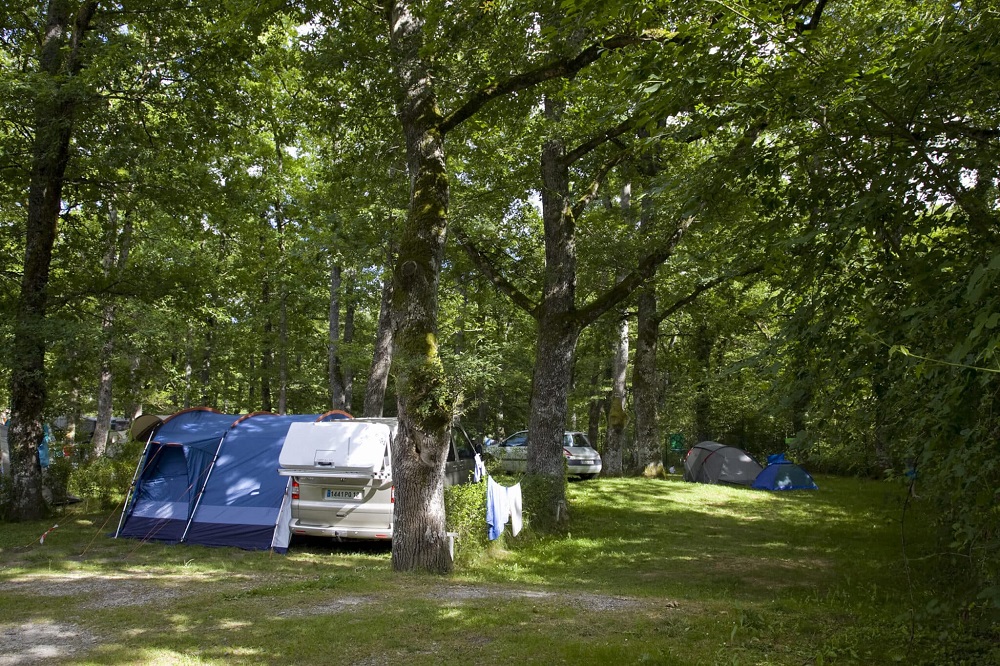 Camping Etxarri, alojamientos. Parcelas Navarra